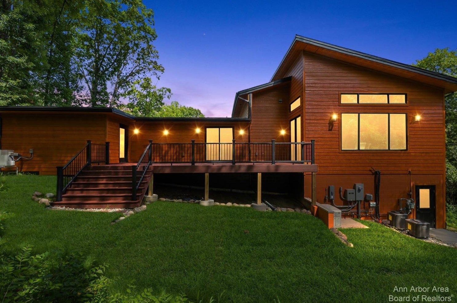 1358 Arlington Blvd, Ann Arbor MI  48104-4028 exterior