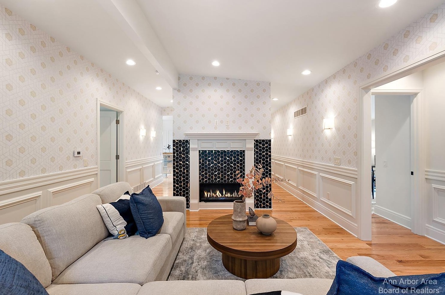 1358 Arlington Blvd, Ann Arbor MI  48104-4028 exterior