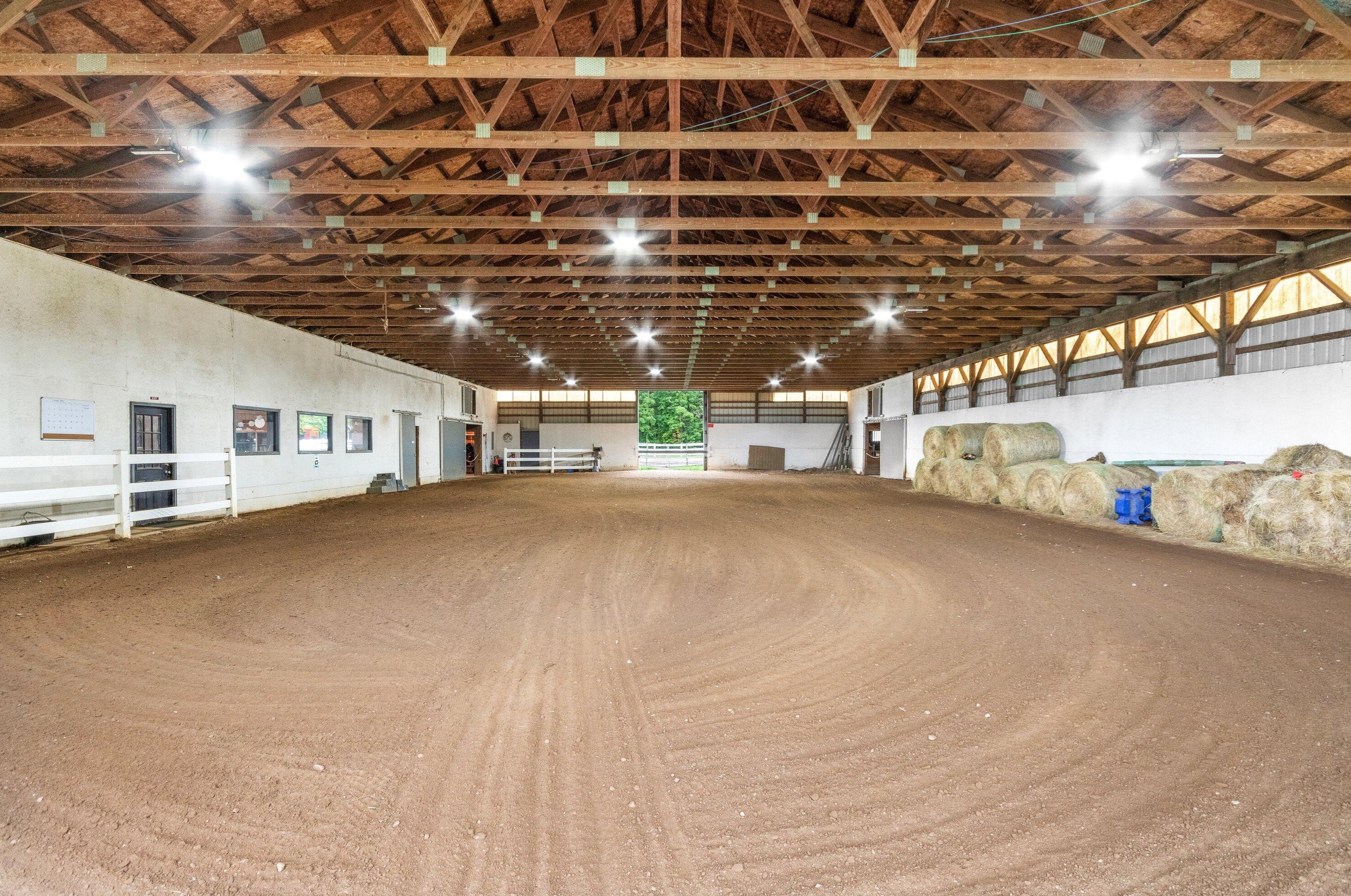 1300 Monroe Rd, Tecumseh MI 49286-9728 exterior