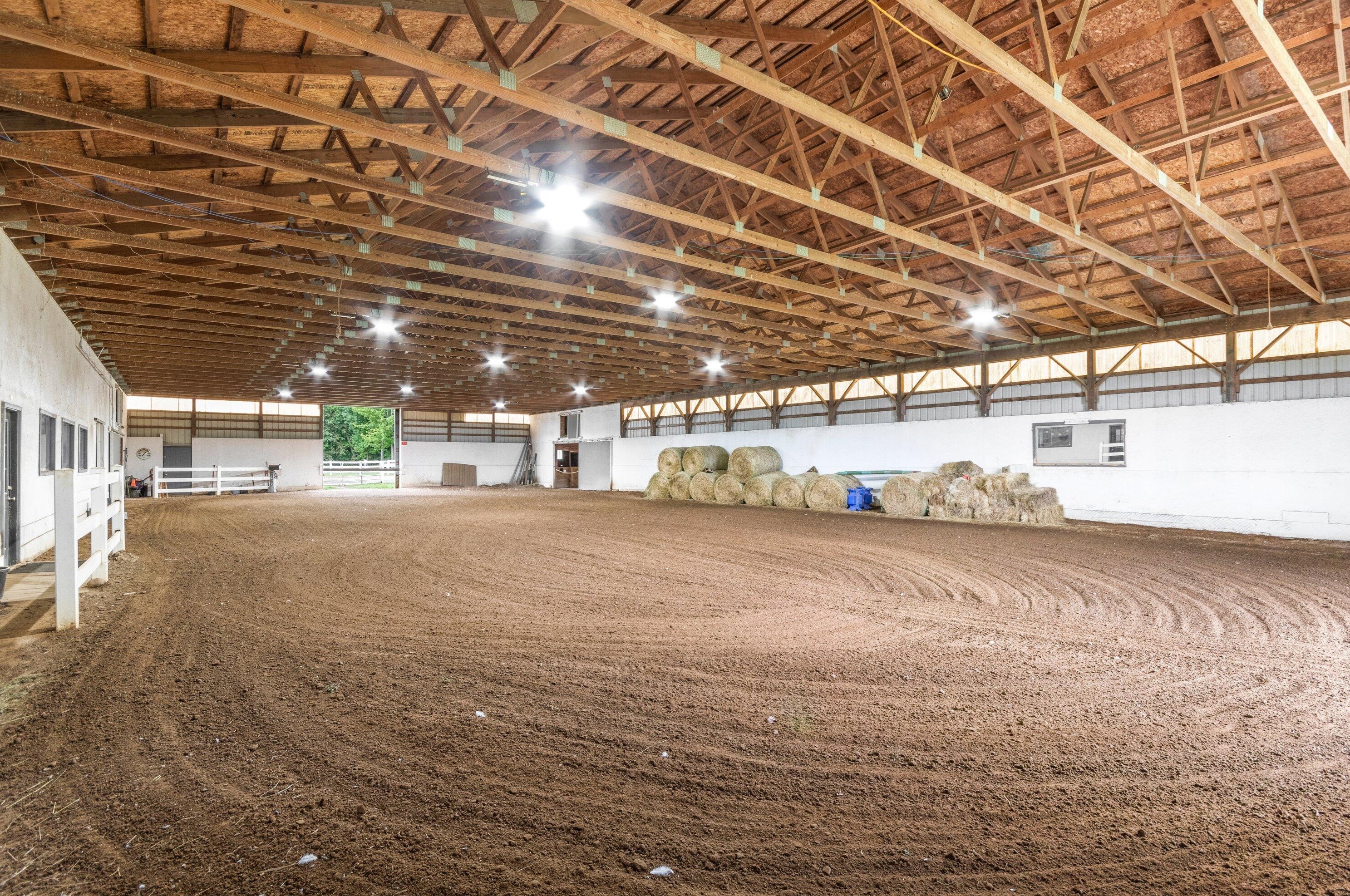 1300 Monroe Rd, Tecumseh MI 49286-9728 exterior