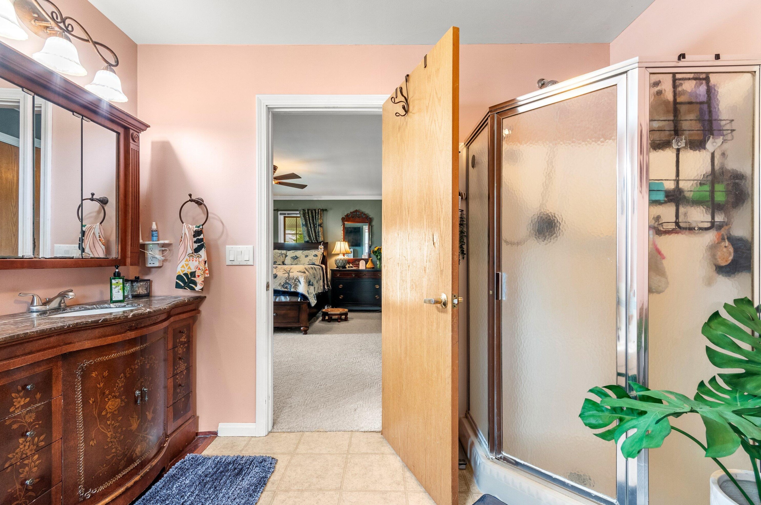 1300 Monroe Rd, Tecumseh MI 49286-9728 exterior