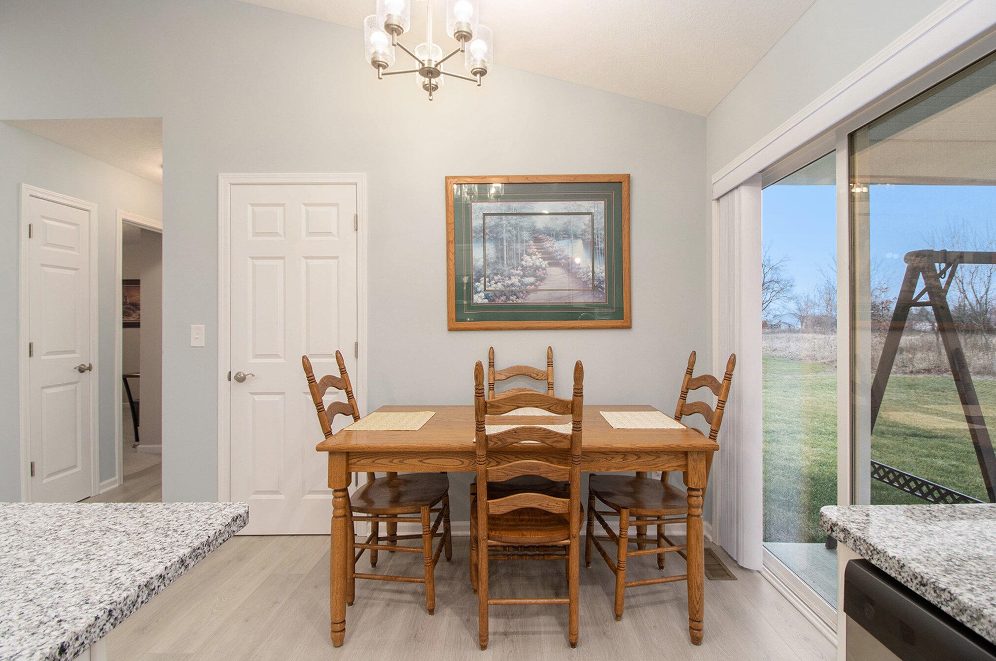 423 Constitution Ave, Brooklyn MI  49230-9433 exterior