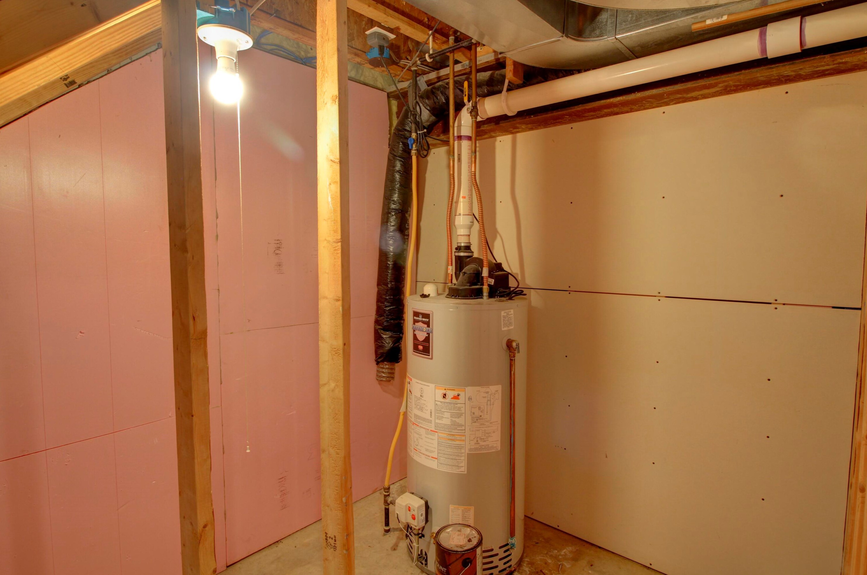 2046 Elwood Blvd, Spring Arbor MI 49283-9682 exterior