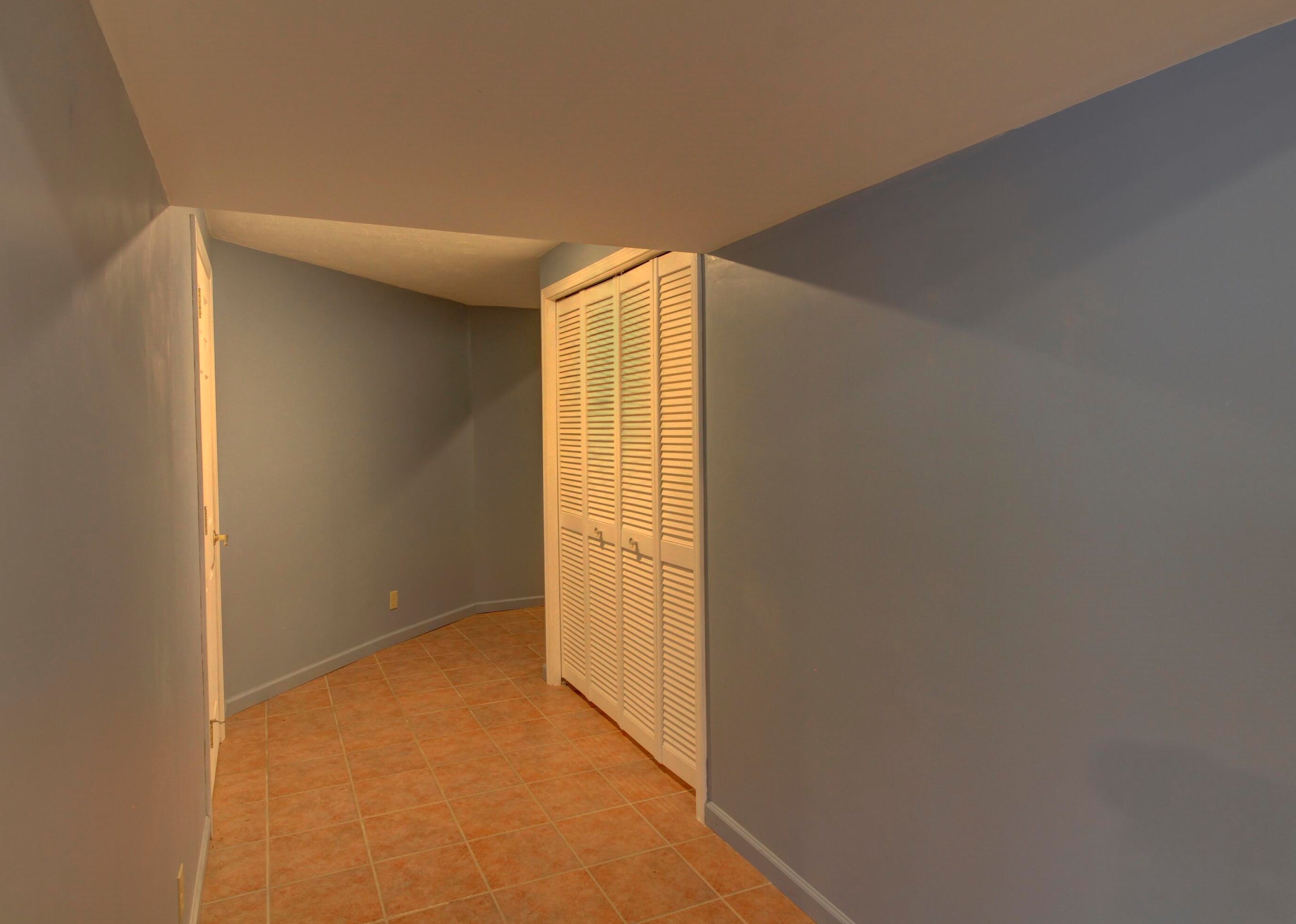 2046 Elwood Blvd, Spring Arbor MI 49283-9682 exterior