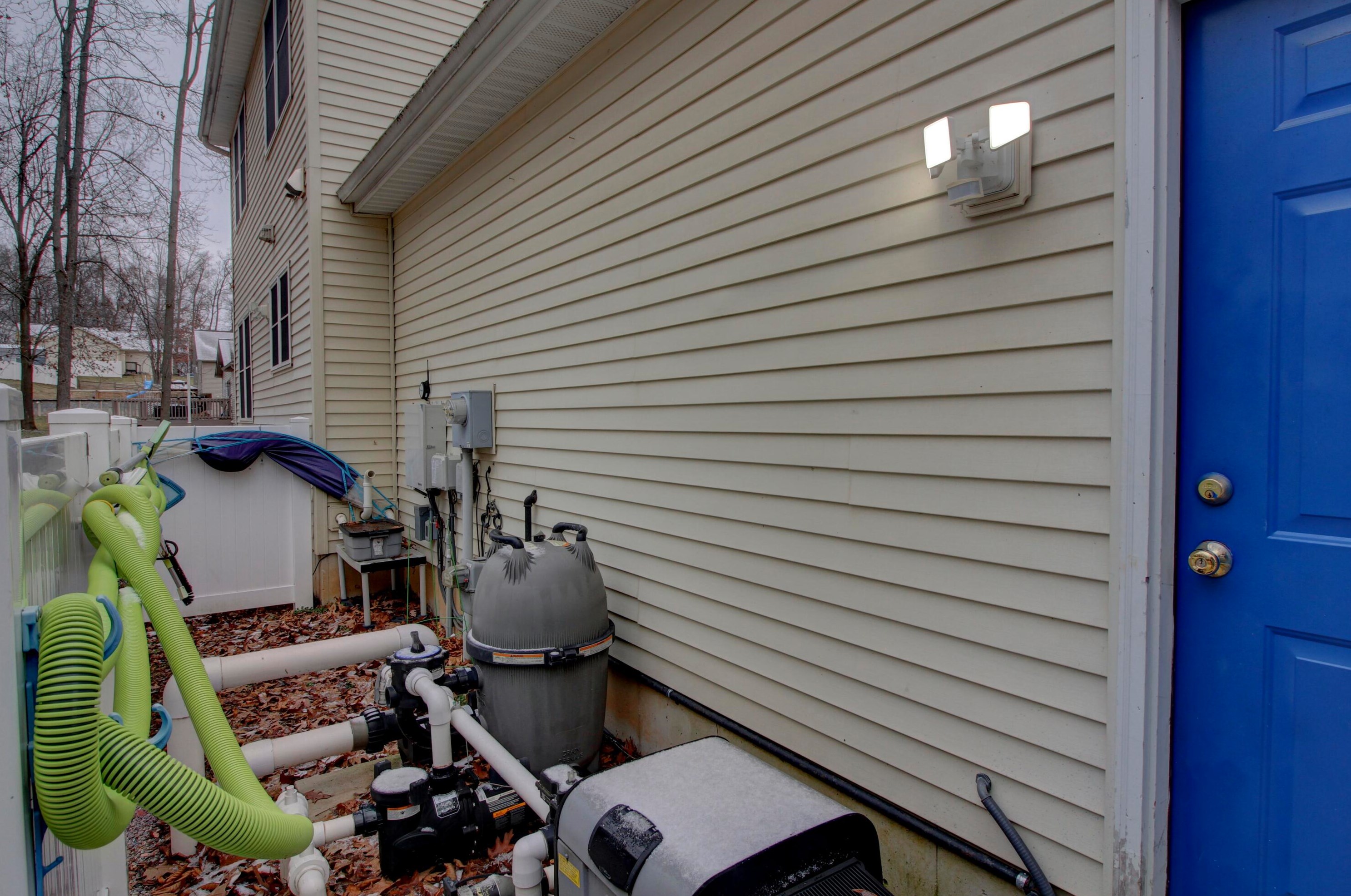 2046 Elwood Blvd, Spring Arbor MI 49283-9682 exterior