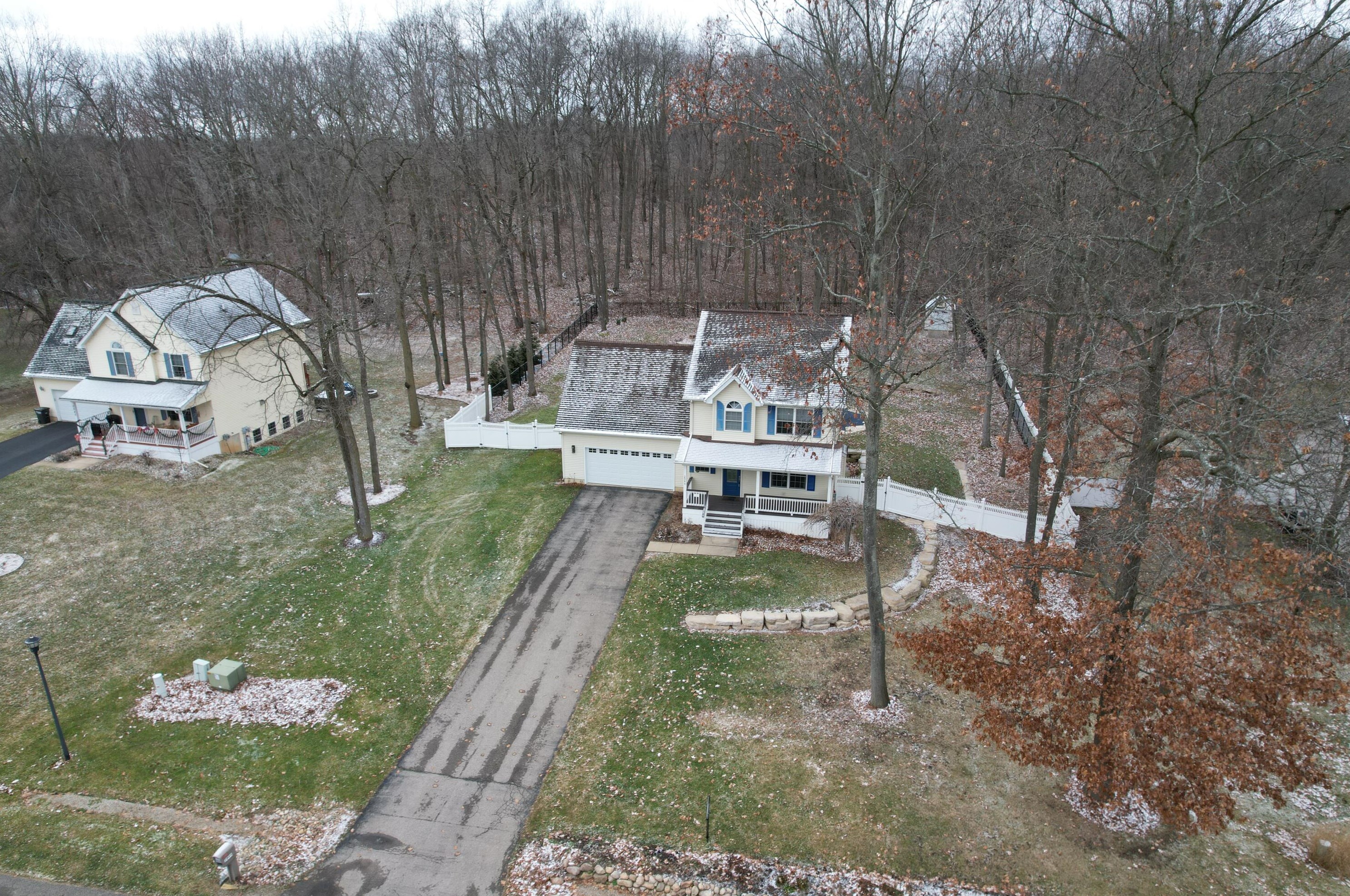 2046 Elwood Blvd, Spring Arbor MI 49283-9682 exterior