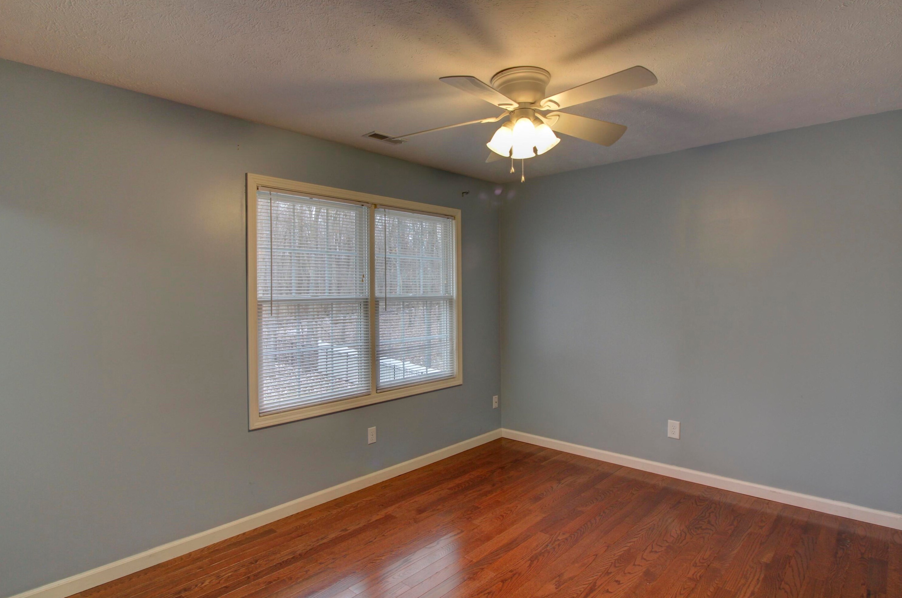 2046 Elwood Blvd, Spring Arbor MI 49283-9682 exterior