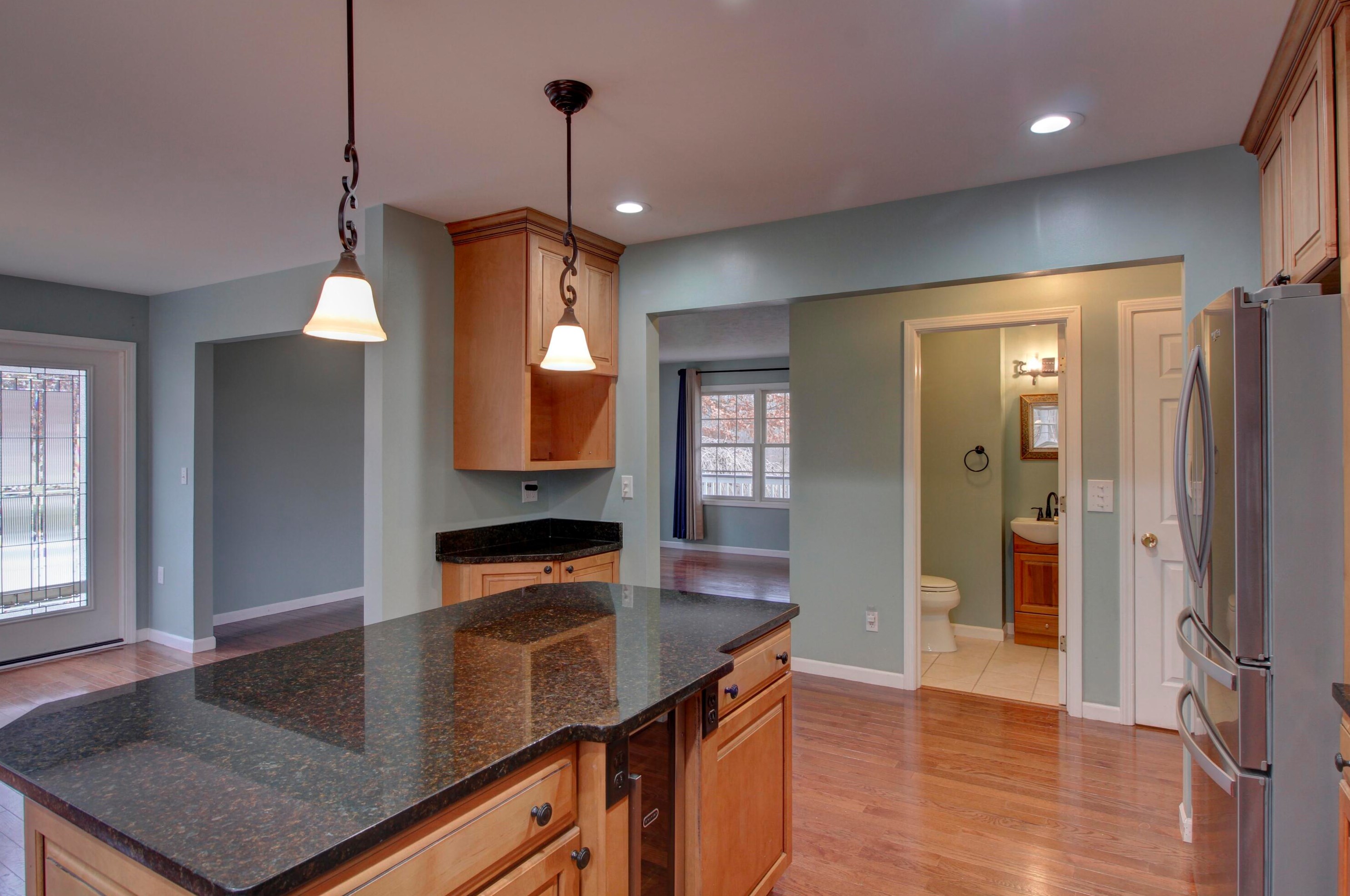 2046 Elwood Blvd, Spring Arbor MI 49283-9682 exterior