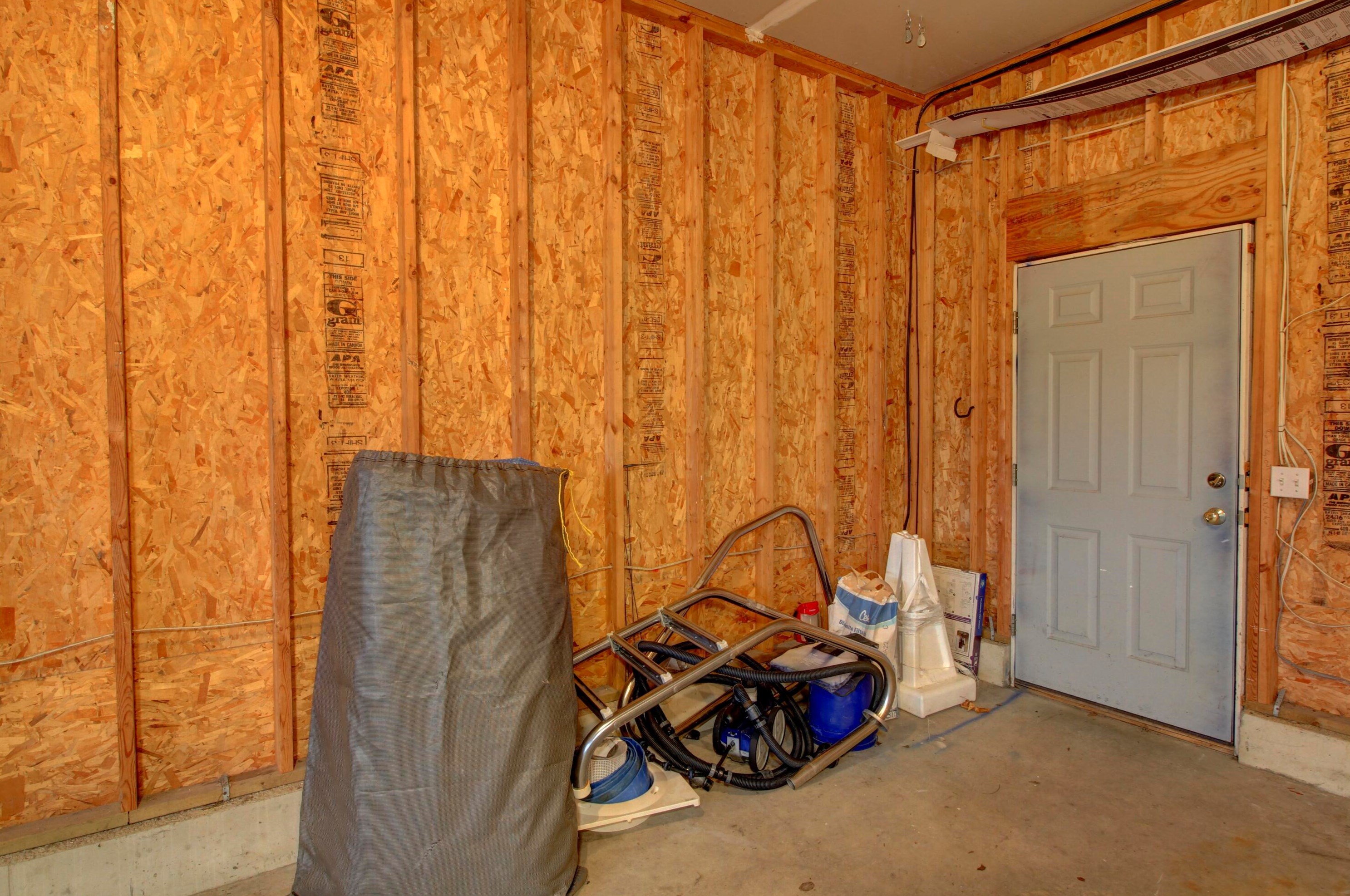 2046 Elwood Blvd, Spring Arbor MI 49283-9682 exterior