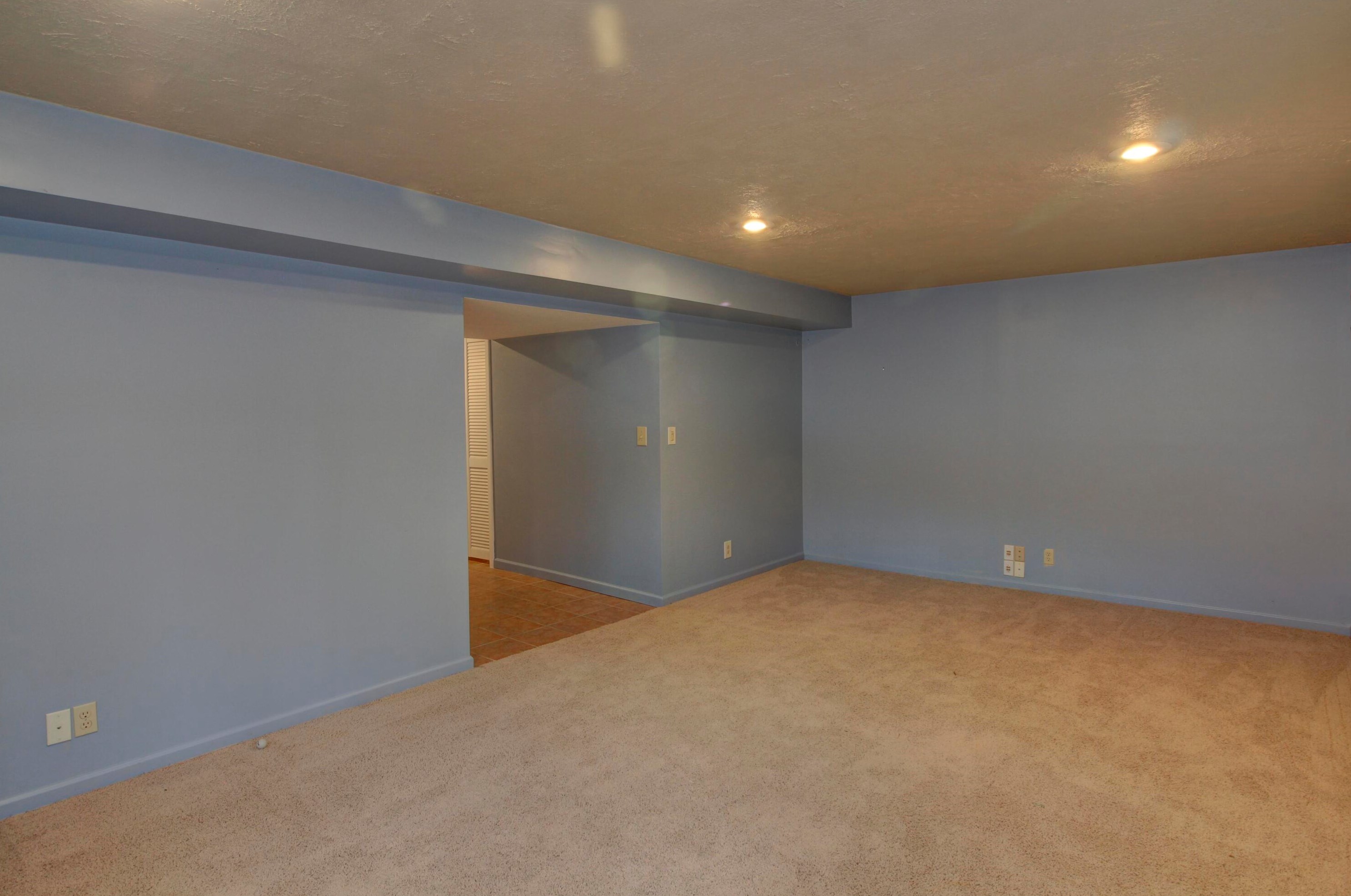 2046 Elwood Blvd, Spring Arbor MI 49283-9682 exterior