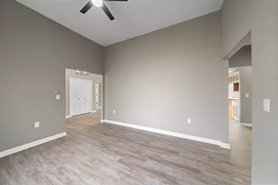 8127 Hunters Ridge Drive, Newport, MI 48166 - Photo 13