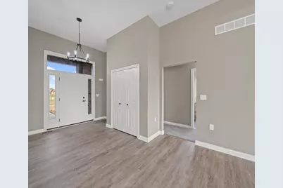 8127 Hunters Ridge Drive, Newport, MI 48166 - Photo 7