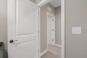 8127 Hunters Ridge Dr, Newport, MI 48166 - Photo 27