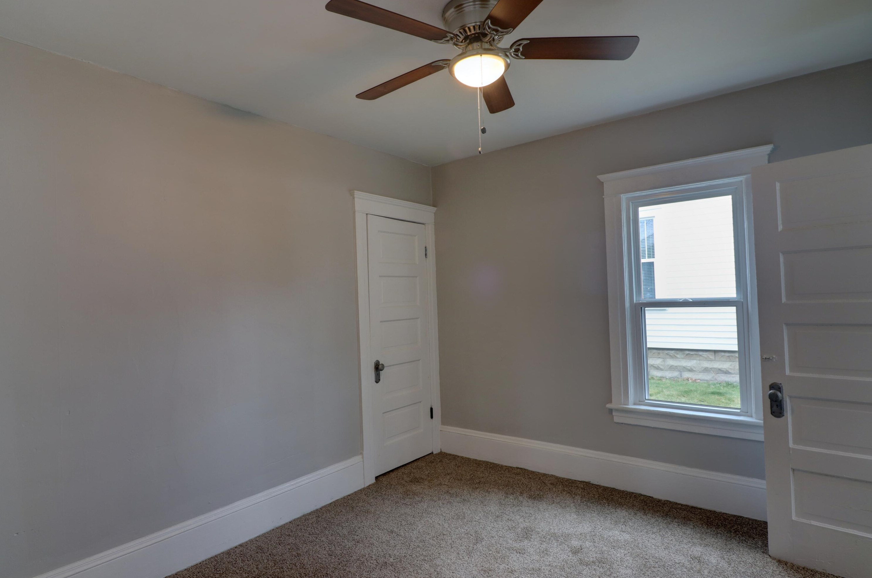 814 Burr St, Jackson MI  49201-1702 exterior