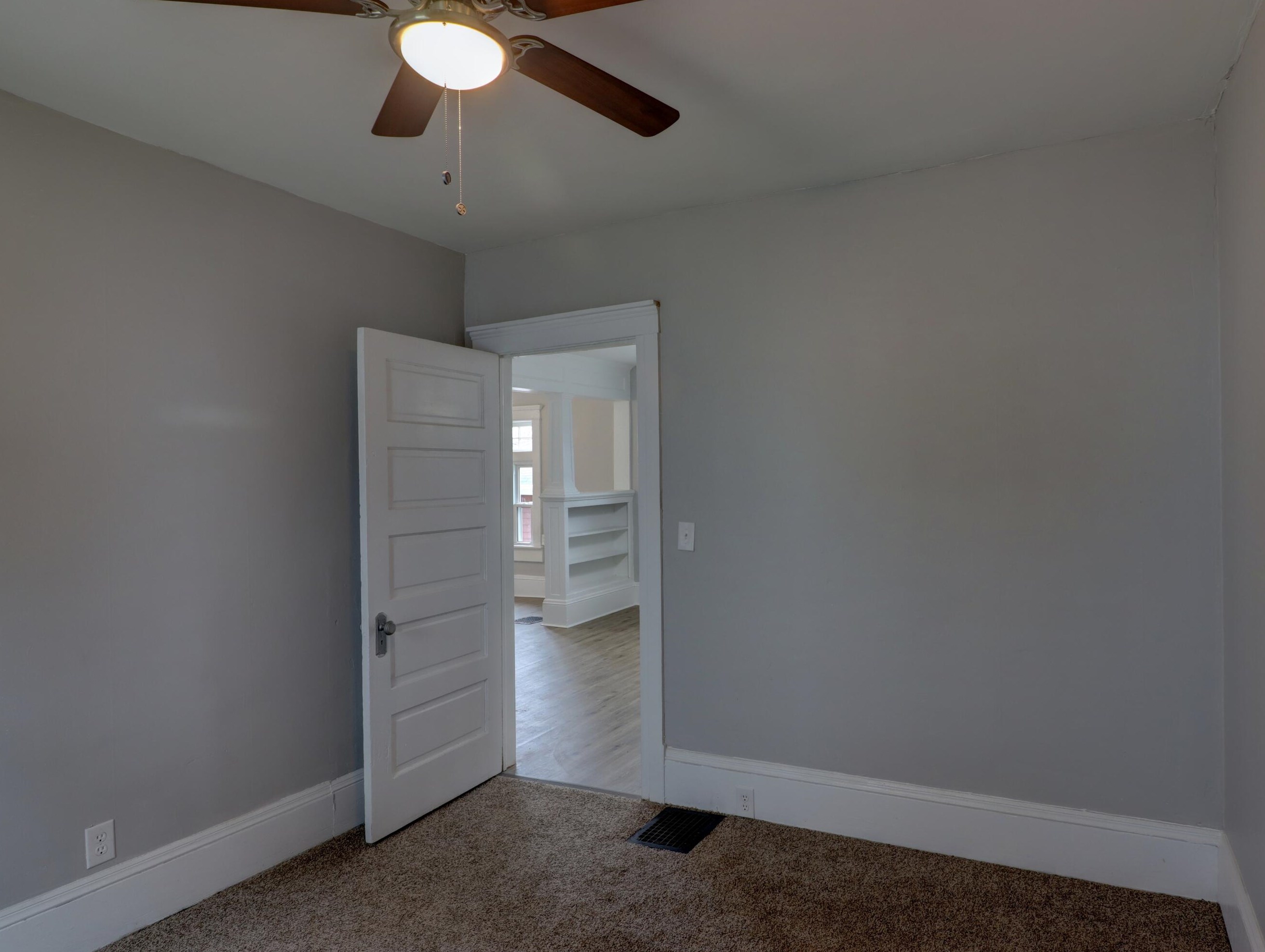 814 Burr St, Jackson MI  49201-1702 exterior