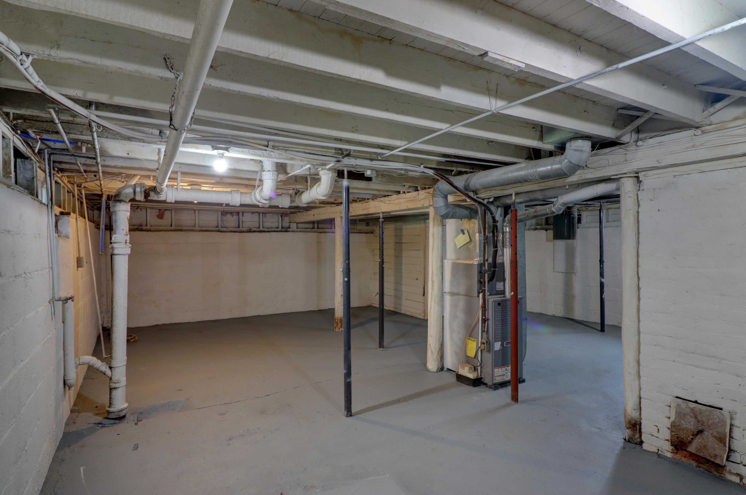 814 Burr St, Jackson MI  49201-1702 exterior