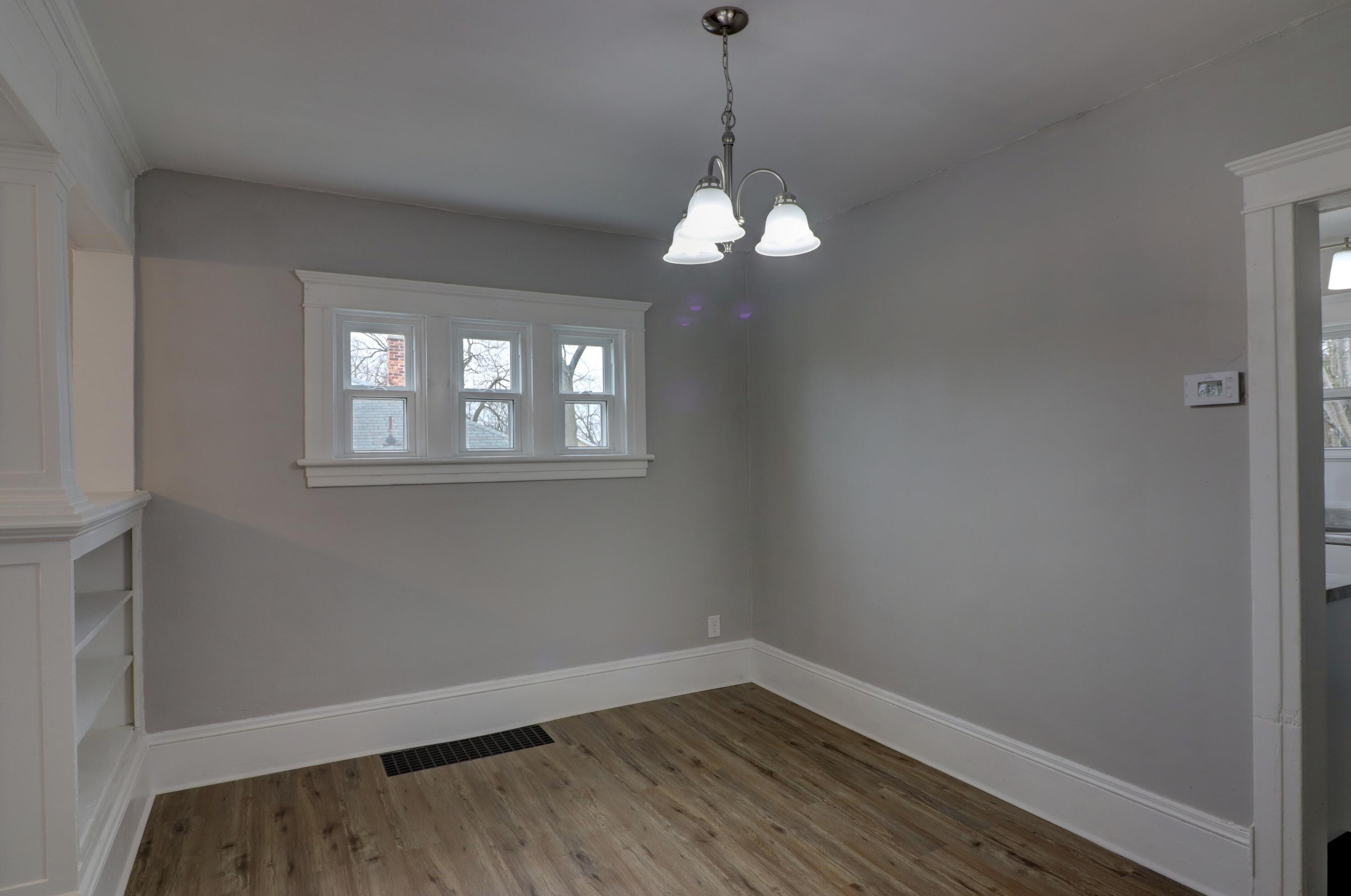 814 Burr St, Jackson MI  49201-1702 exterior