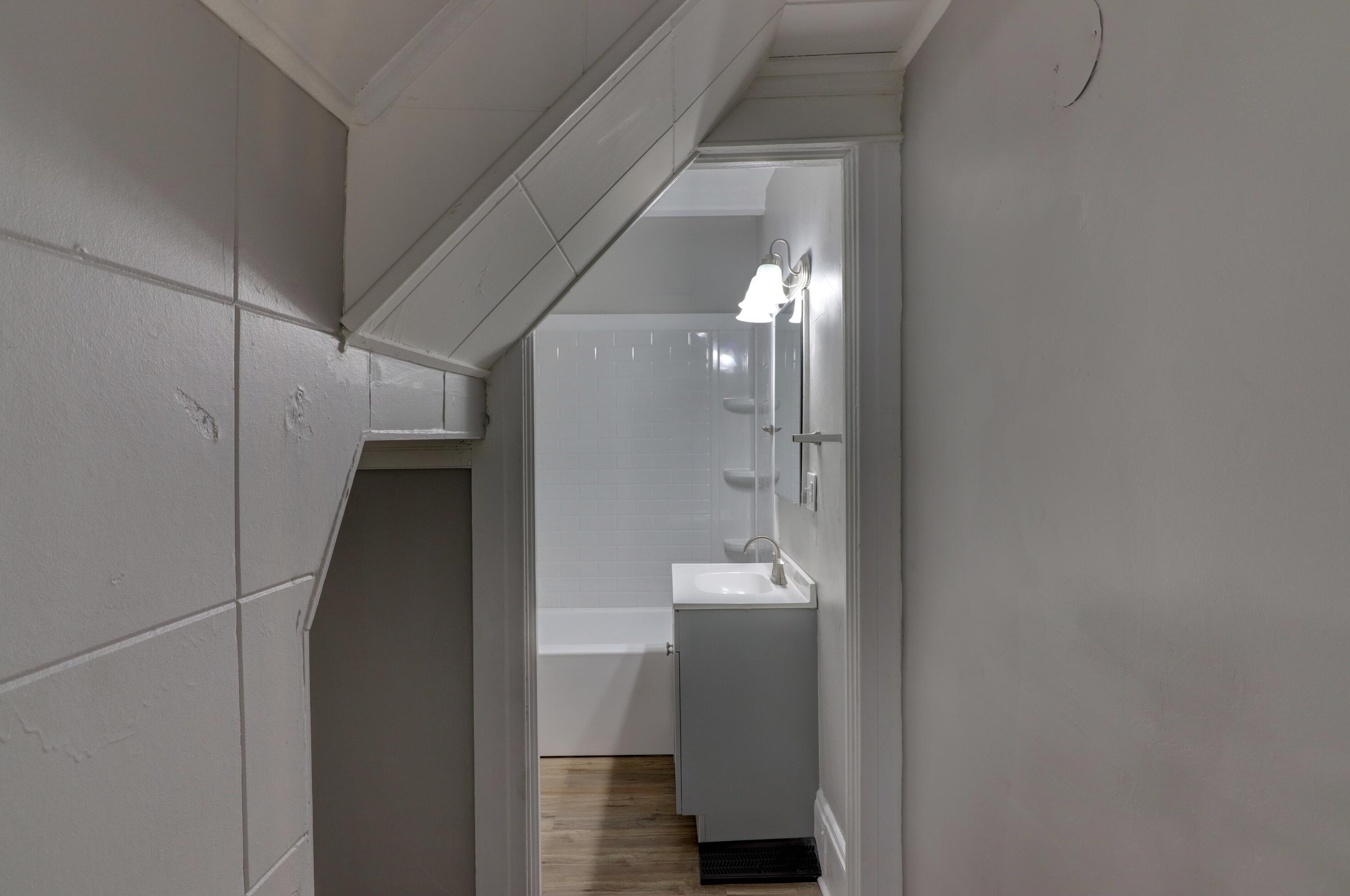 814 Burr St, Jackson MI  49201-1702 exterior