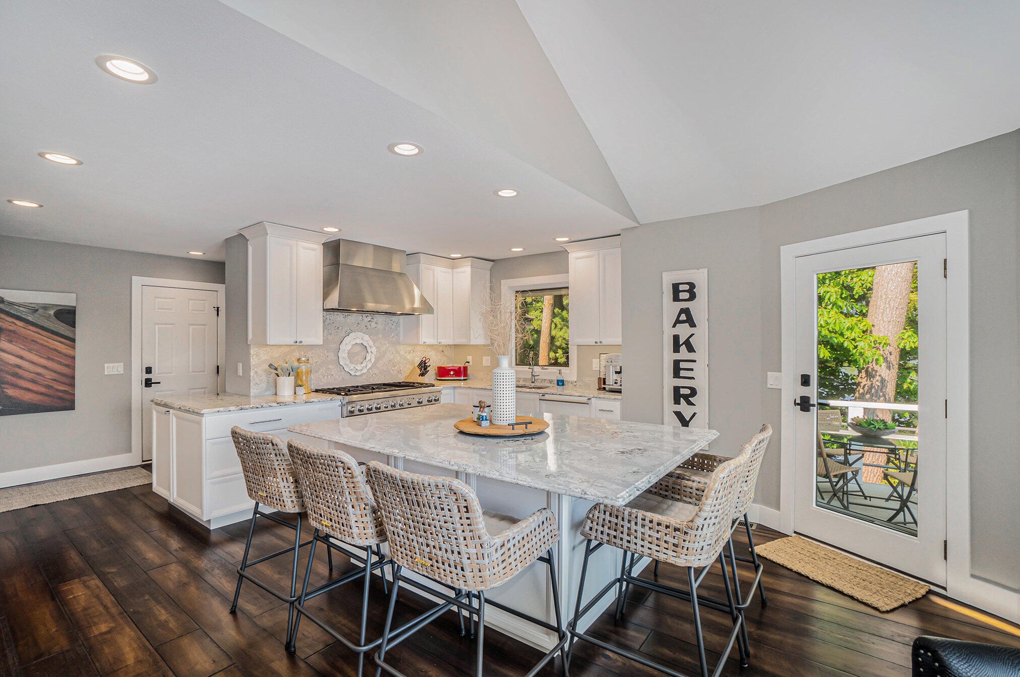 18941 Fruitport Rd, Spring Lake MI  49456-1162 exterior