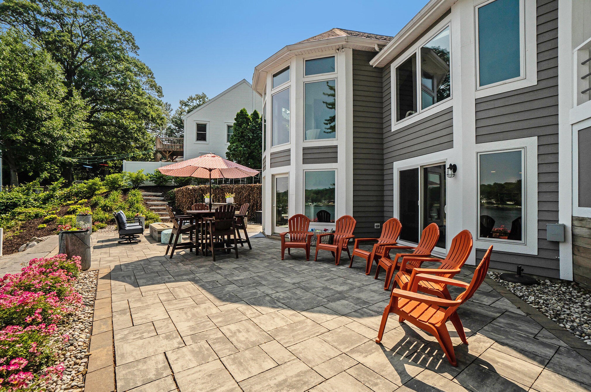 18941 Fruitport Rd, Spring Lake MI  49456-1162 exterior