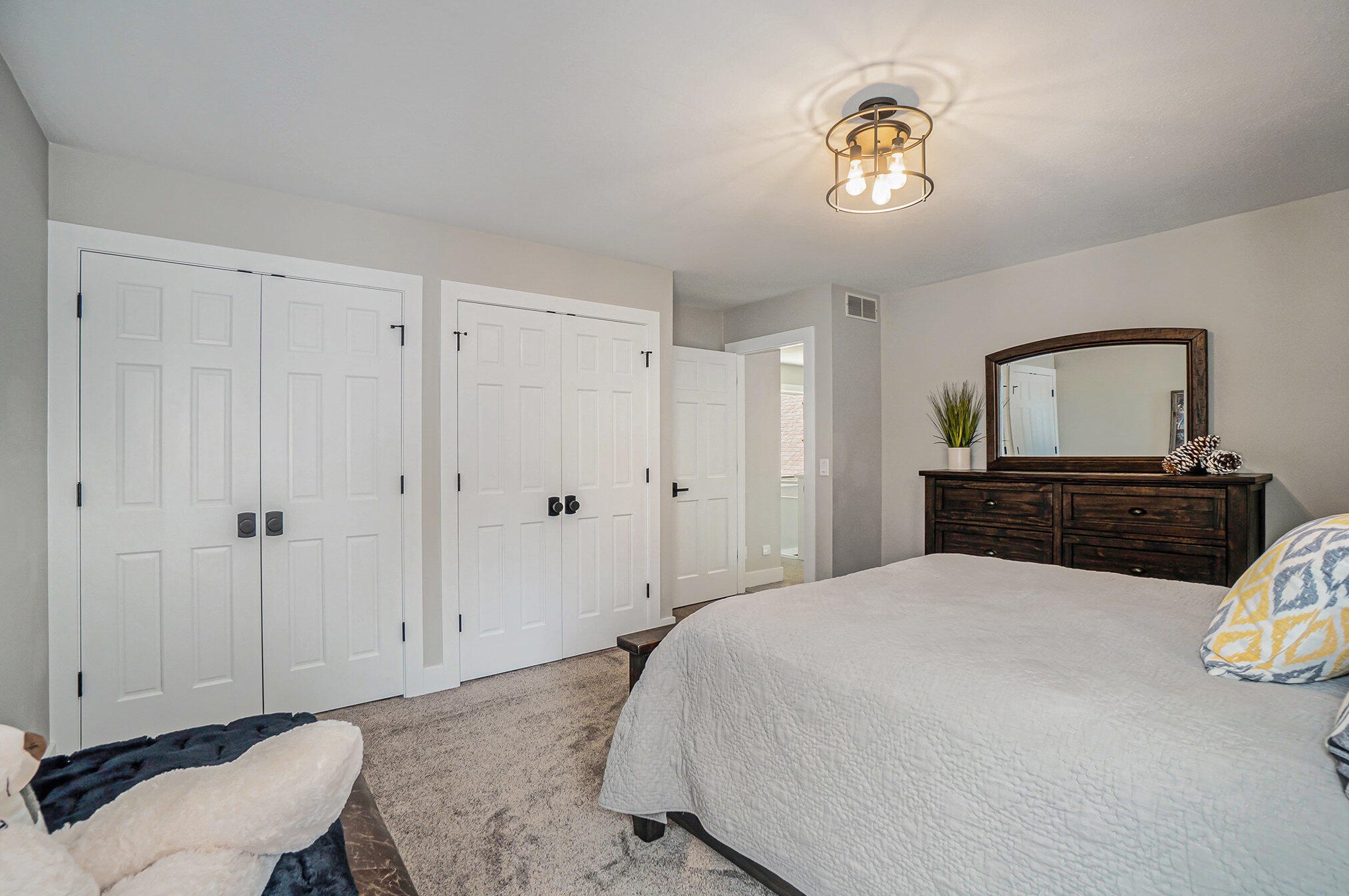 18941 Fruitport Rd, Spring Lake MI  49456-1162 exterior