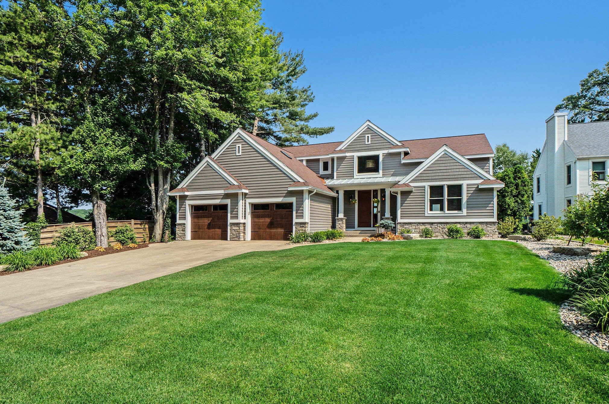 18941 Fruitport Rd, Spring Lake MI  49456-1162 exterior