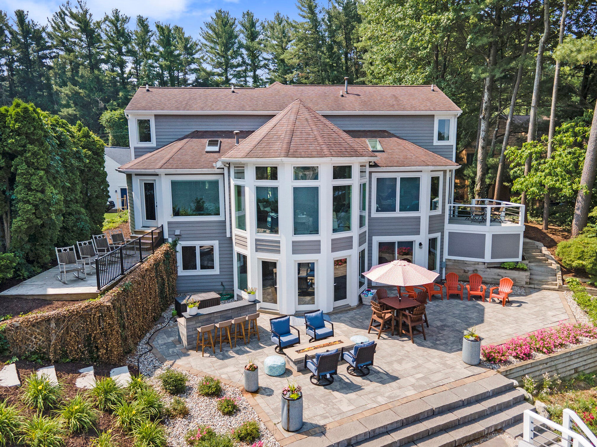 18941 Fruitport Rd, Spring Lake MI  49456-1162 exterior