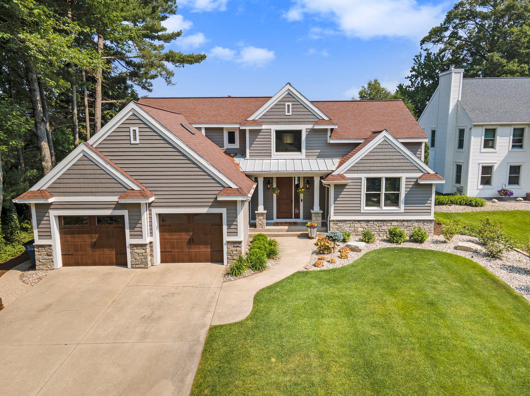 18941 Fruitport Rd, Spring Lake MI  49456-1162 exterior