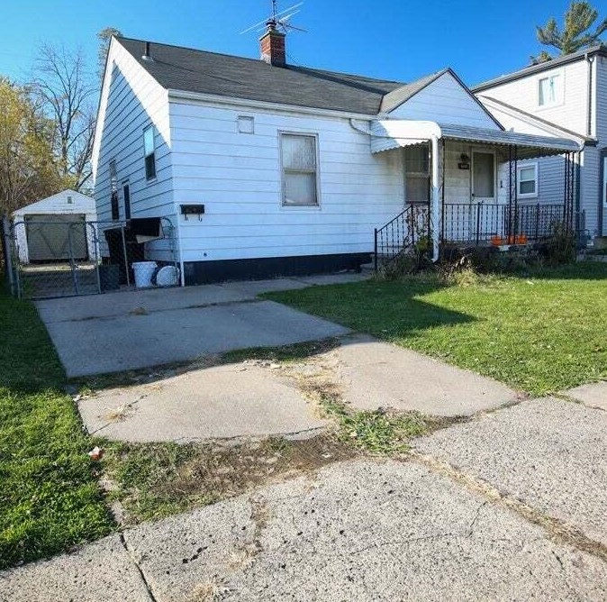 6445 Ashton Ave, Detroit MI  48228-4743 exterior