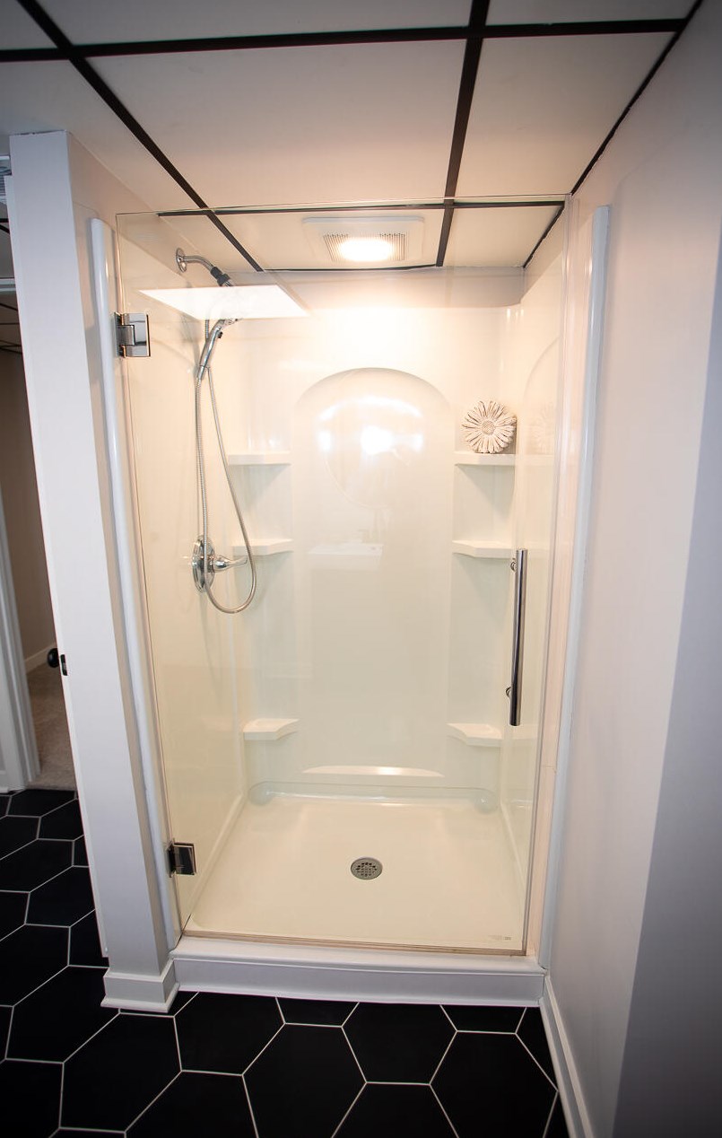 713 Fuller Ave, Grand Rapids MI  49503-1917 exterior