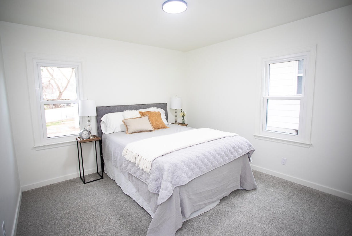 713 Fuller Ave, Grand Rapids MI  49503-1917 exterior