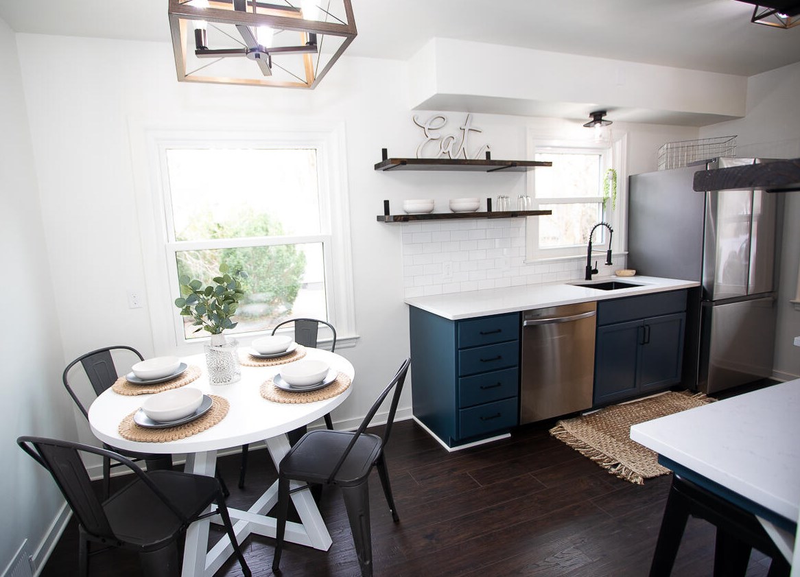 713 Fuller Ave, Grand Rapids MI  49503-1917 exterior