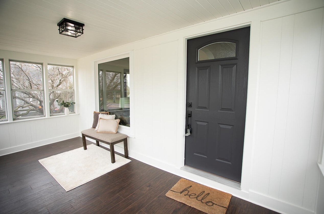 713 Fuller Ave, Grand Rapids MI  49503-1917 exterior