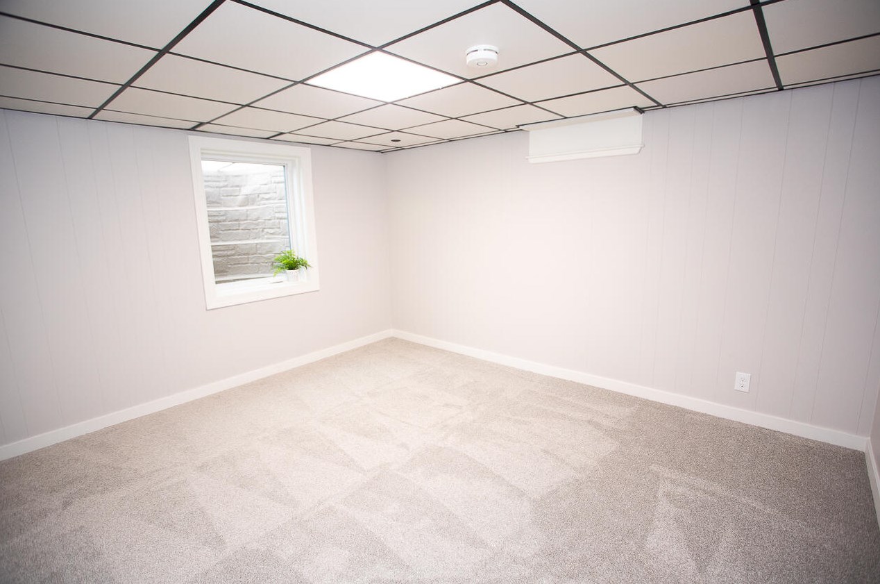 713 Fuller Ave, Grand Rapids MI  49503-1917 exterior