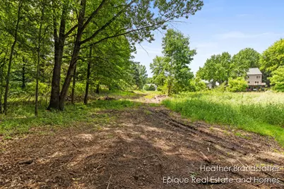 4323 Woodside Oaks Drive SE, Grand Rapids, MI 49546 - Photo 13