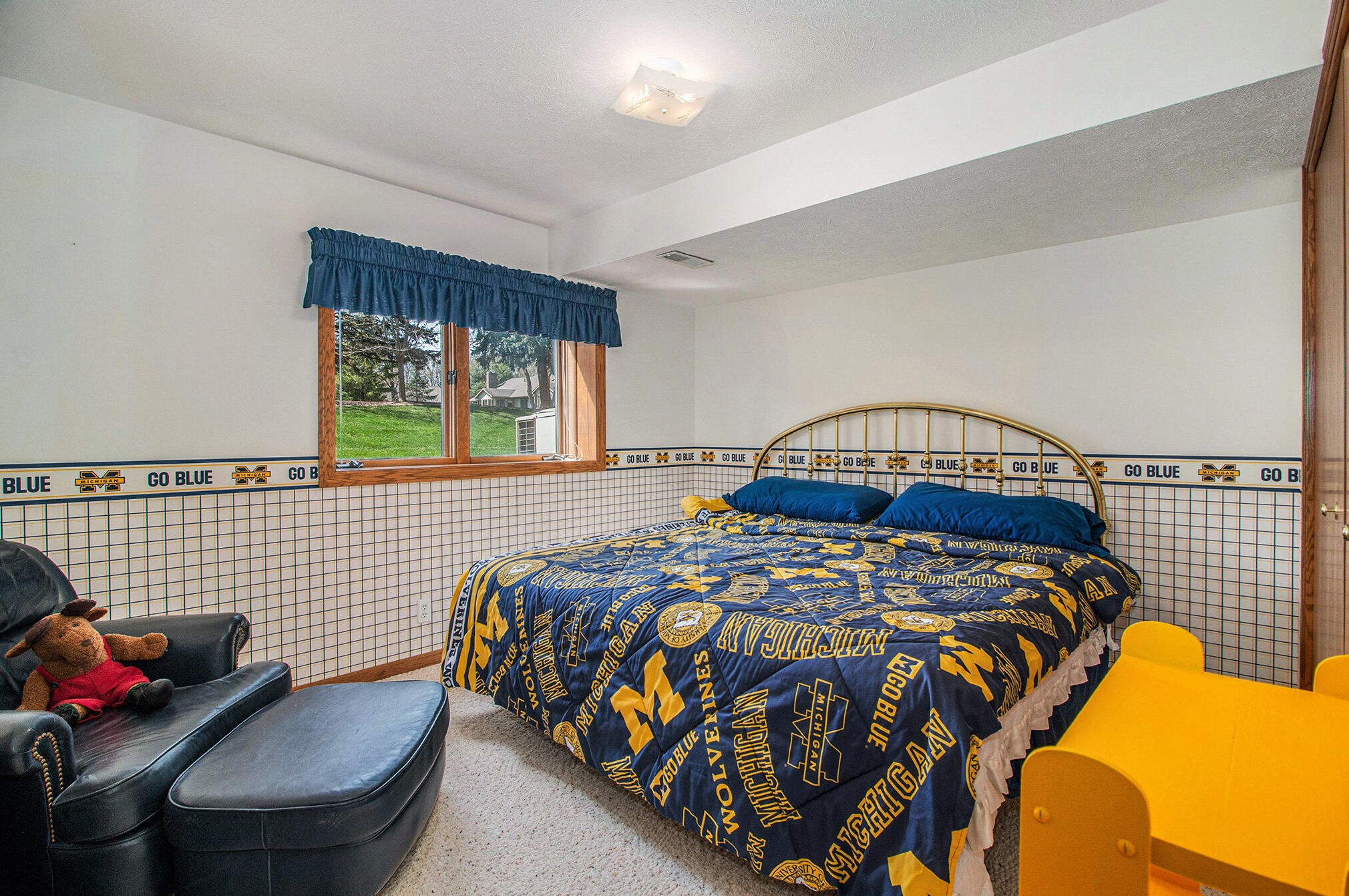 2286 Aimie Ave, Byron Township MI 49315-9258 exterior