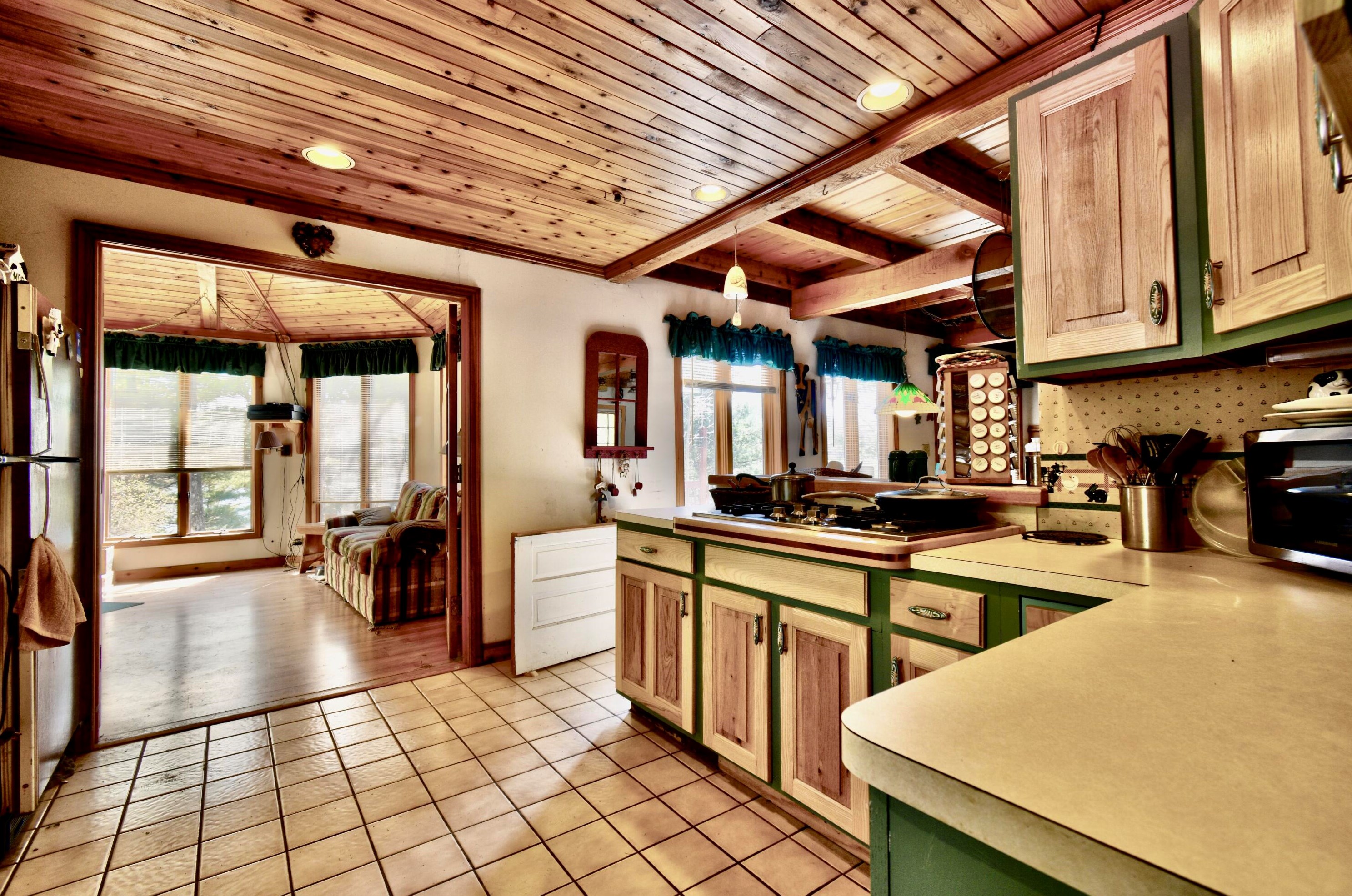 3290 Van Deusen Rd, Harrison MI 48625-9242 exterior