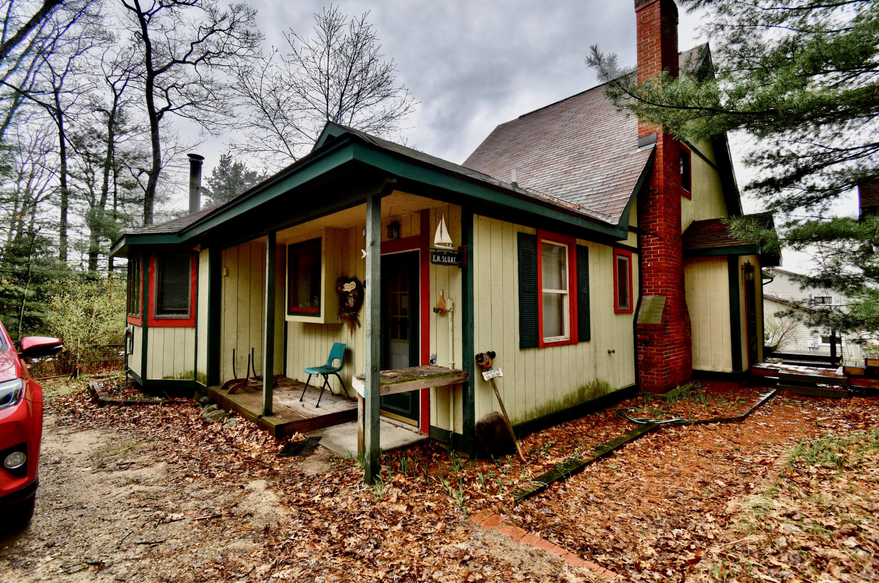 3290 Van Deusen Rd, Harrison MI 48625-9242 exterior