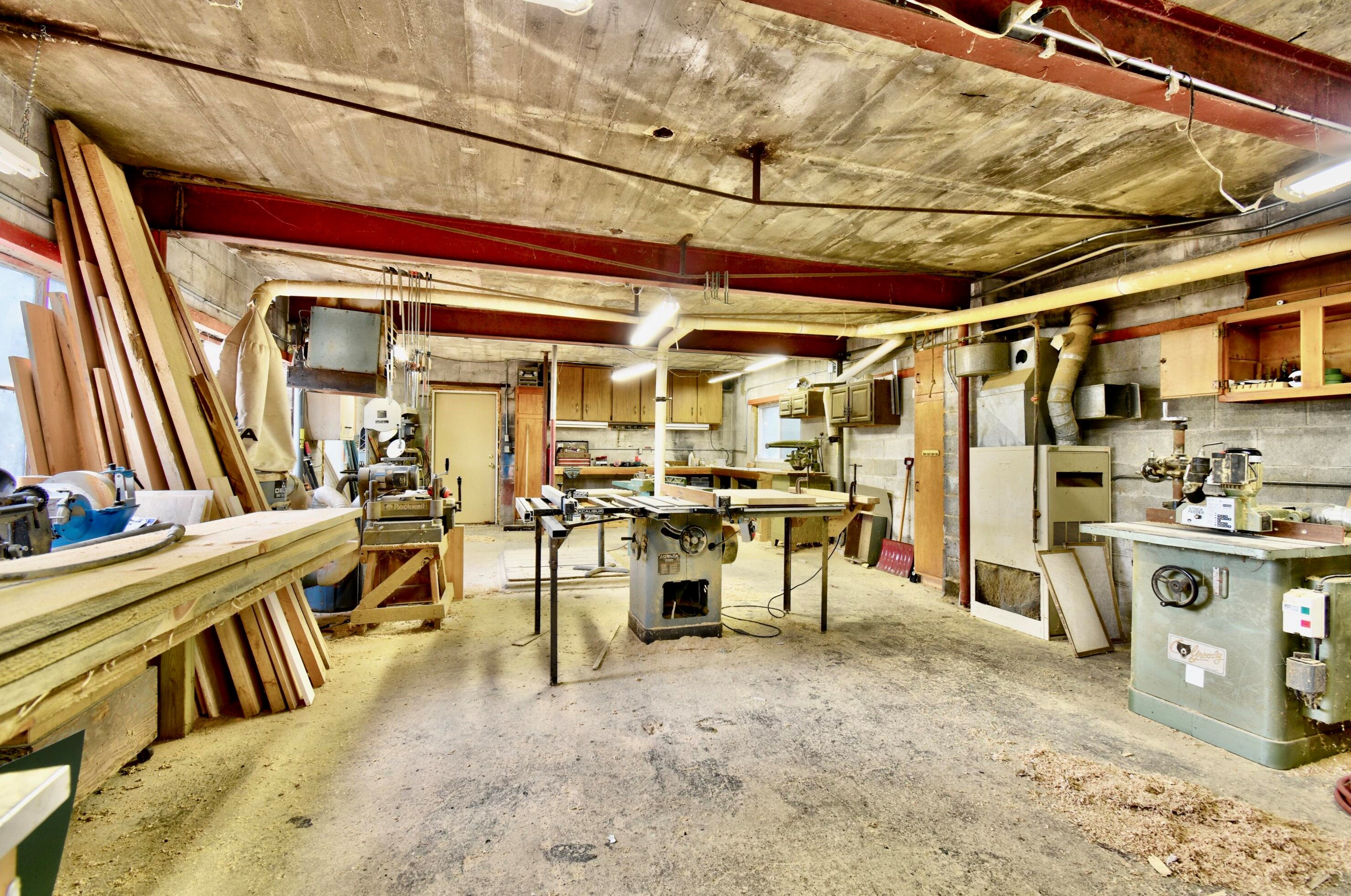 3290 Van Deusen Rd, Harrison MI 48625-9242 exterior