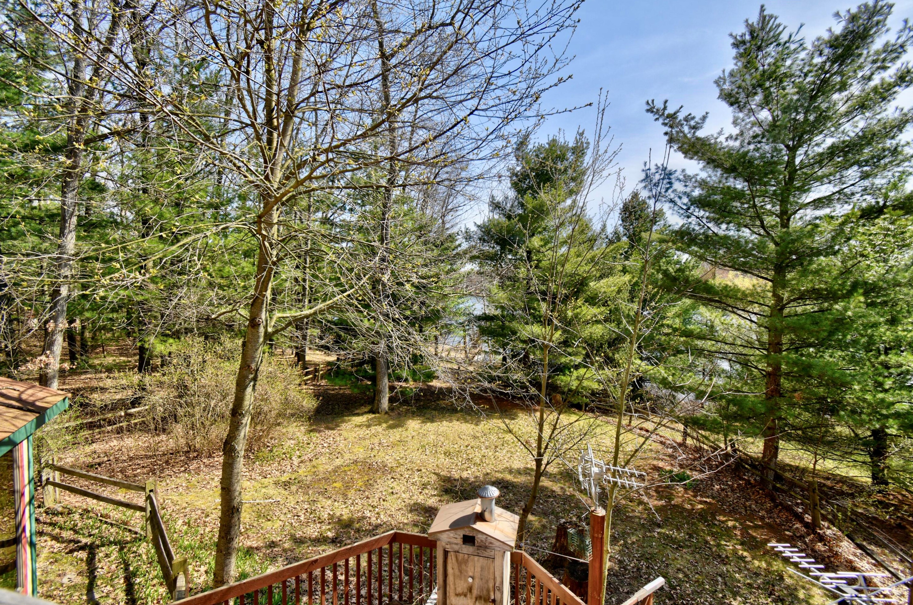 3290 Van Deusen Rd, Harrison MI 48625-9242 exterior