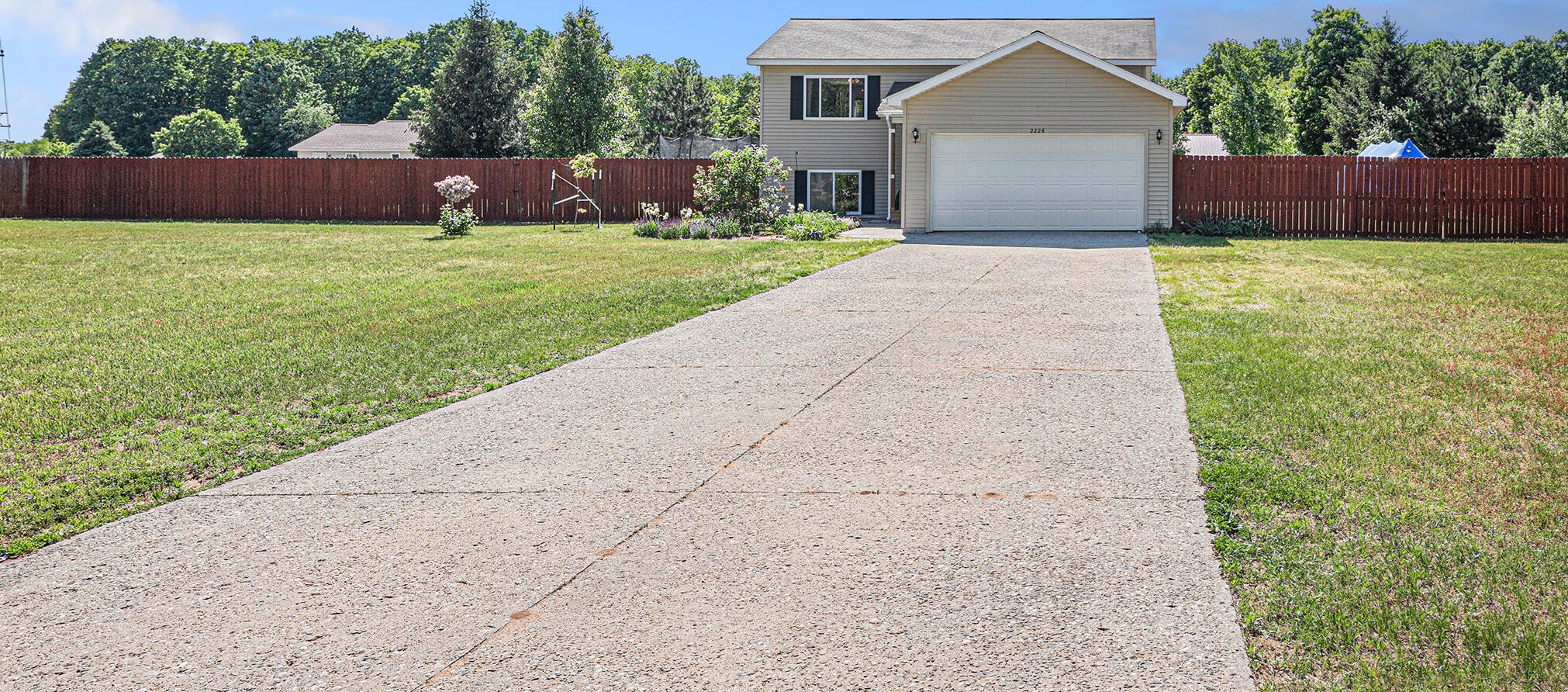2226 Grouse Dr, Traverse City, MI 49685