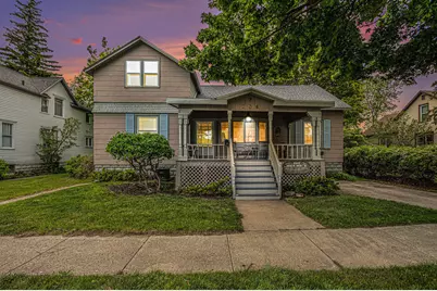 706 W Loomis Street, Ludington, MI 49431 - Photo 1