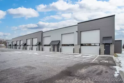 460 Cleveland Avenue #Unit 2, Holland, MI 49423 - Photo 3