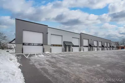 460 Cleveland Avenue #Unit 3, Holland, MI 49423 - Photo 1