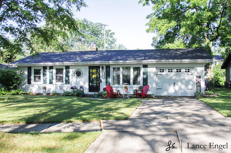 1641 Herrick Ave, Grand Rapids MI  49505-4862 exterior