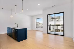 310 Washington Ave, Grand Haven, MI 49417 - Photo 7