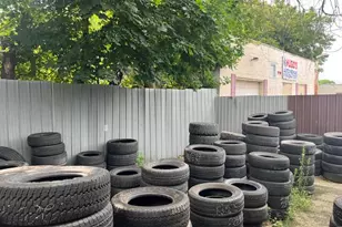 820 S Division Ave, Grand Rapids, MI 49507 - Photo 9