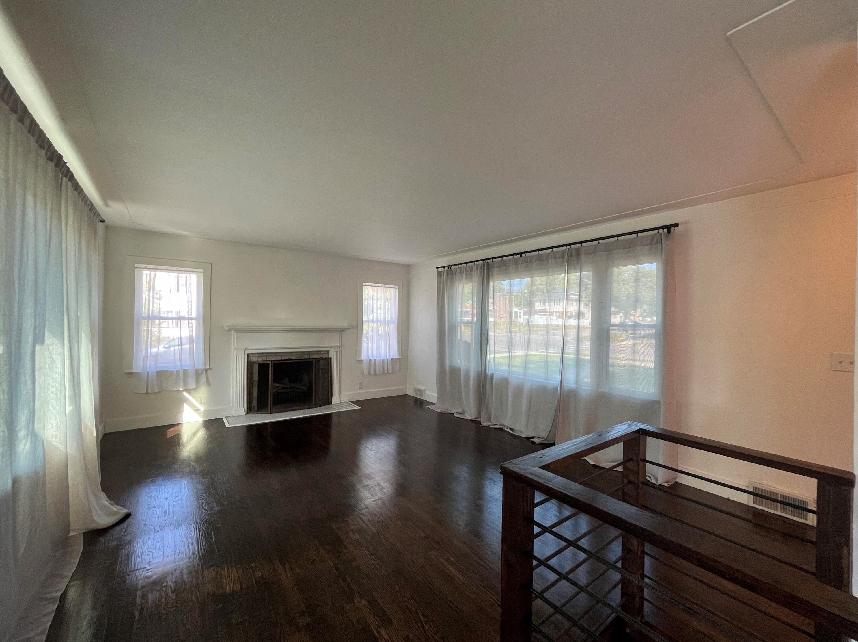 1706 Boston St, Grand Rapids MI 49506-4461 exterior