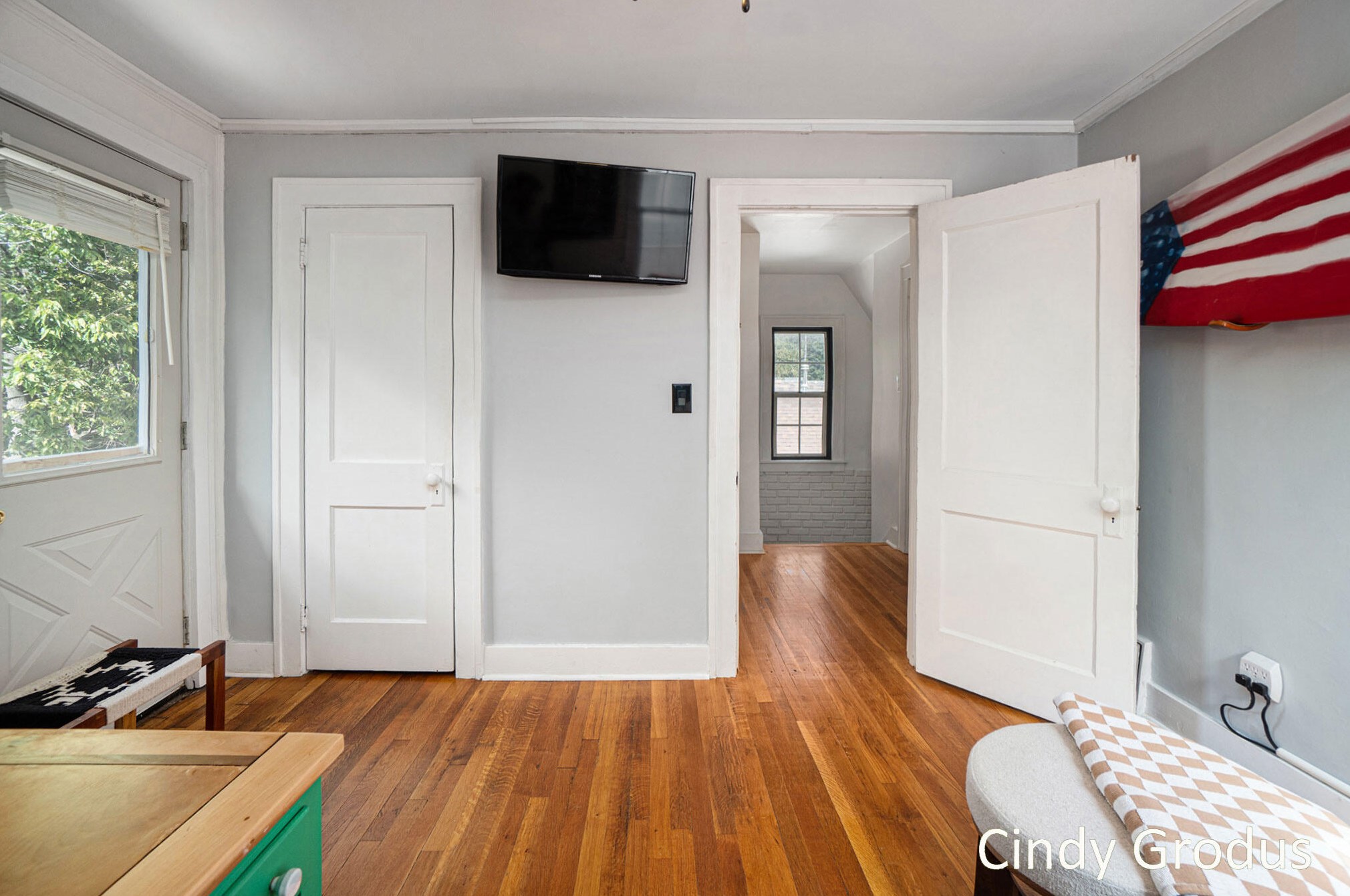 3323 Paris Ave, Grand Rapids MI 49507-2633 exterior