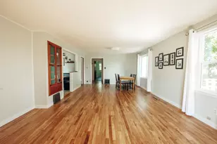 317 Maiden Ln, Saint Joseph, MI 49085 - Photo 21